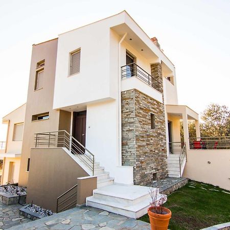 Our House Luxury Suites PalaiónTsiflíkion Exterior foto